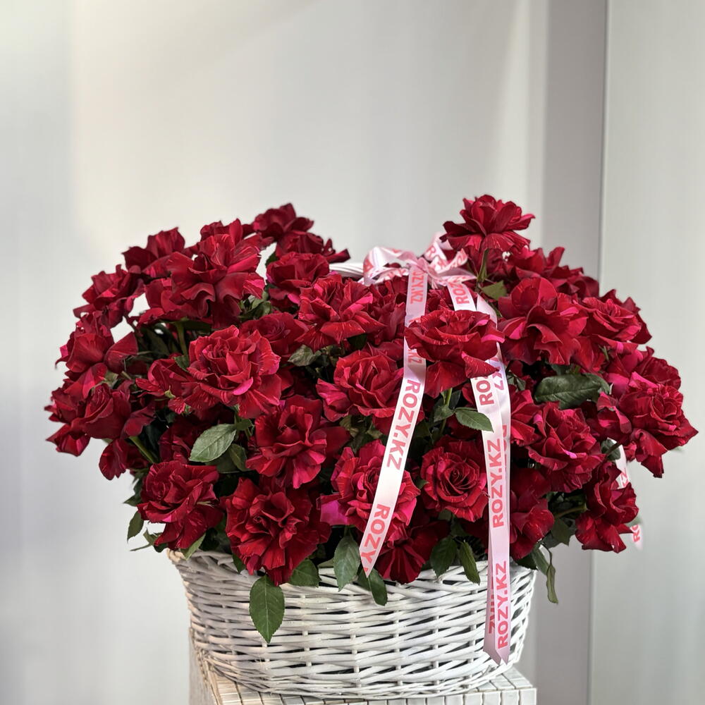 101 French Roses in a basket