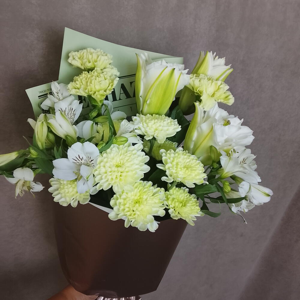 Лилия,роза, диантус, альстромерия,хризантема