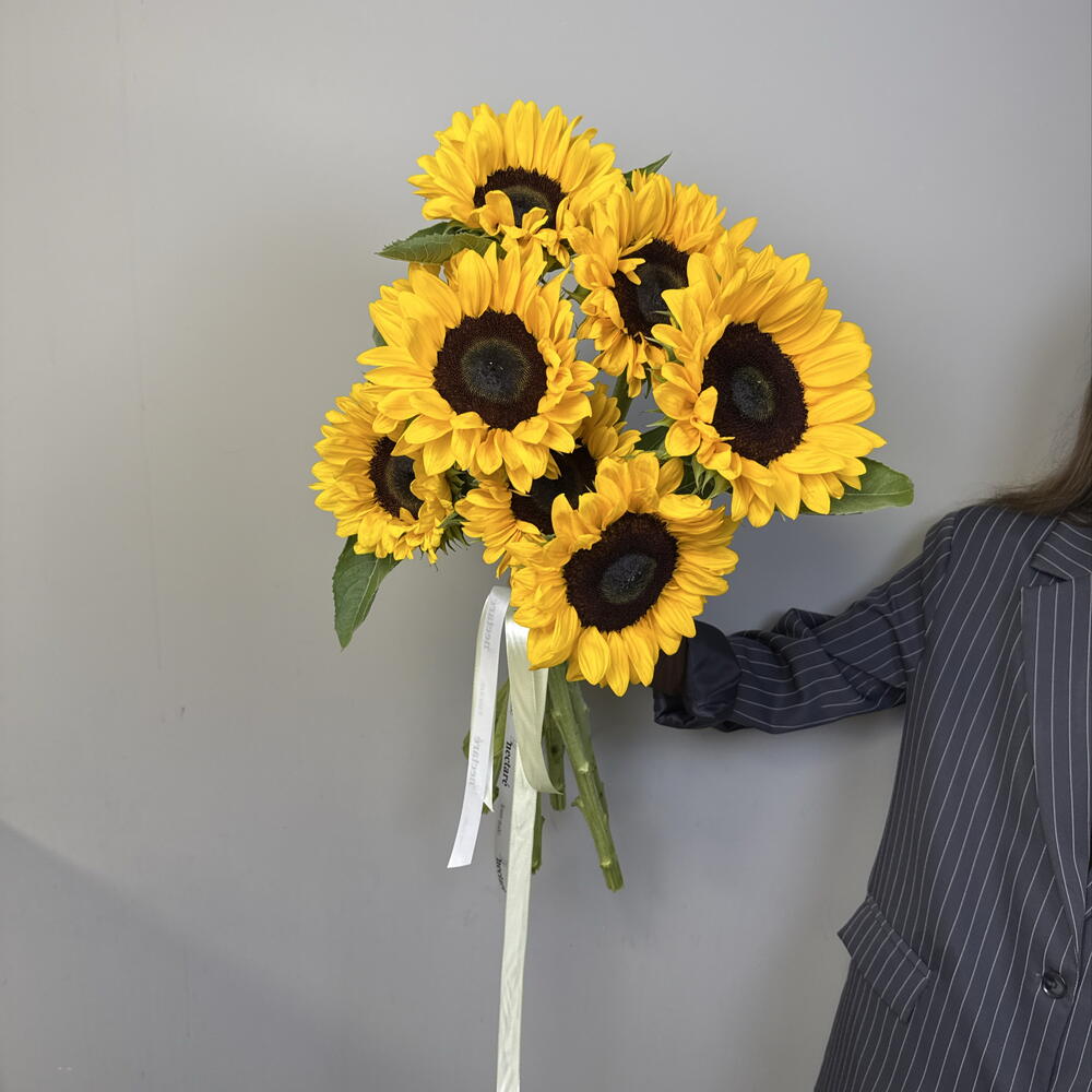 Моно букет с подсолнухами 🌼
