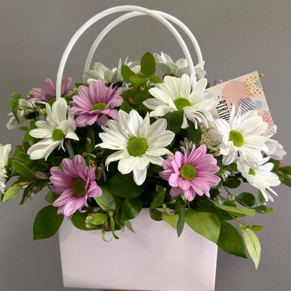 Цветы в сумке 🌸