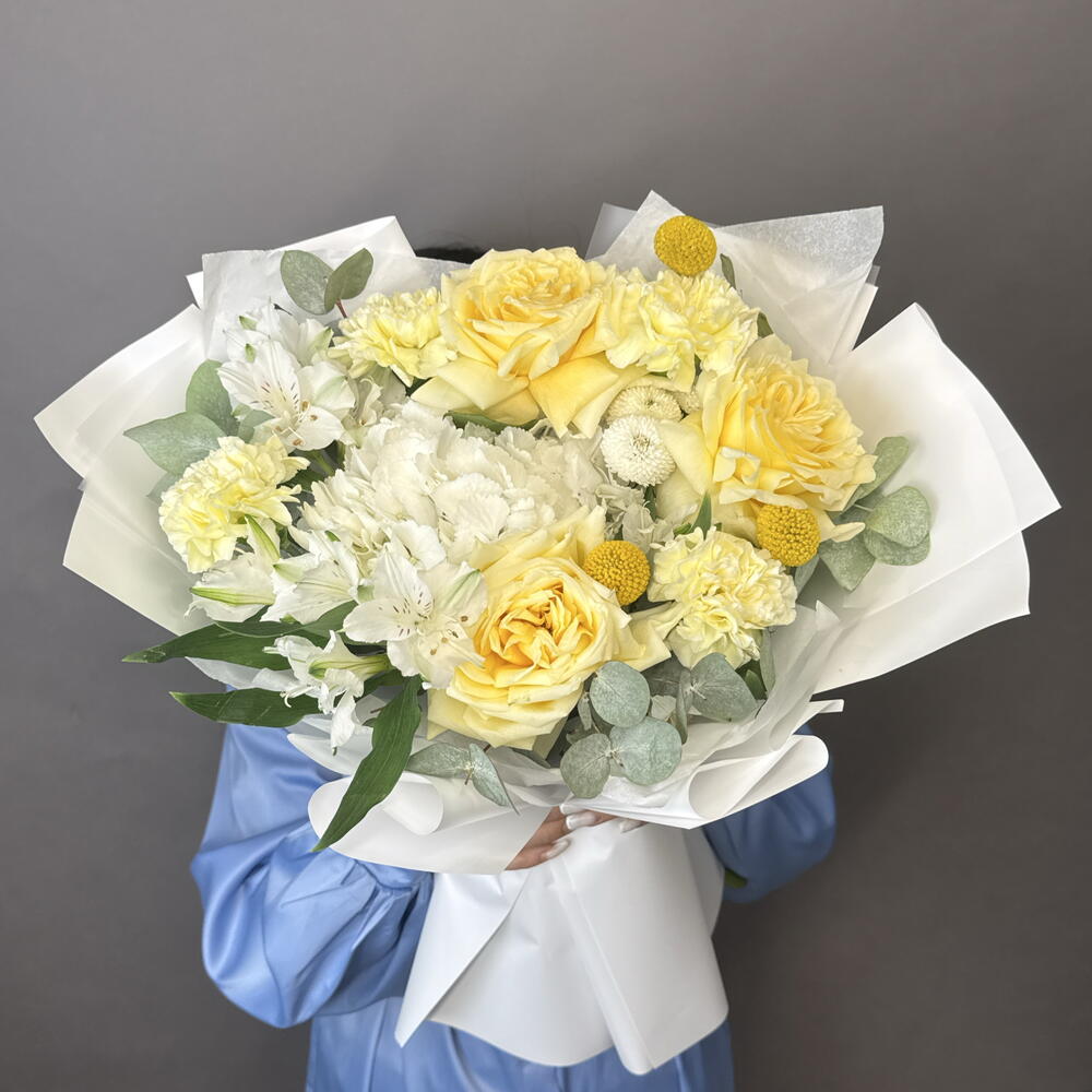 Солнечный (гортензия, французские розы, диантусы, альстромерии) 3226