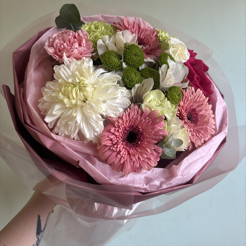 Букет из эустомы/нерберы/диантуса/хризантемы💕💕