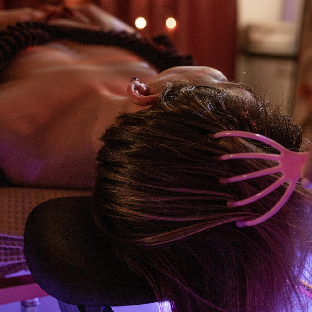 СПА-программа для головы и волос "Золотая прядь" (подарочный SPA-сертификат, отдых, релакс, массаж головы)