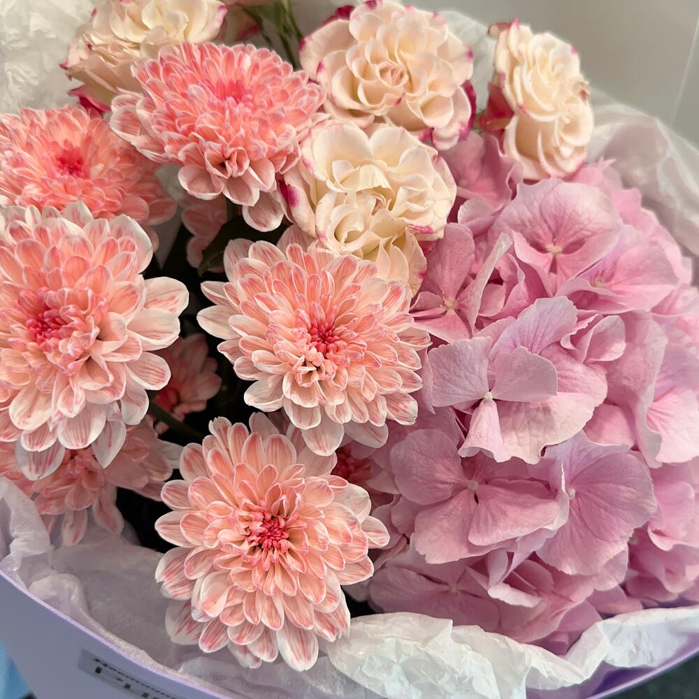 Букет с розовой гортензией 💗