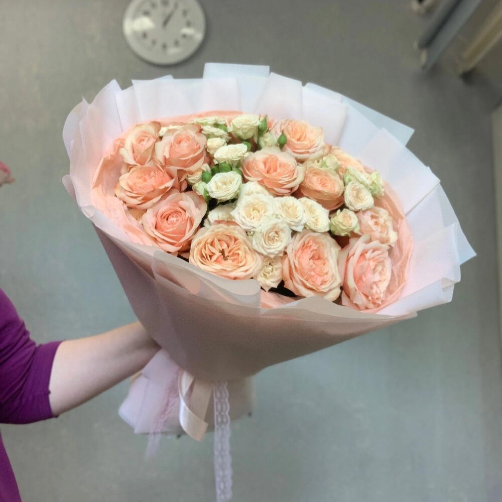 Моно букет с розами