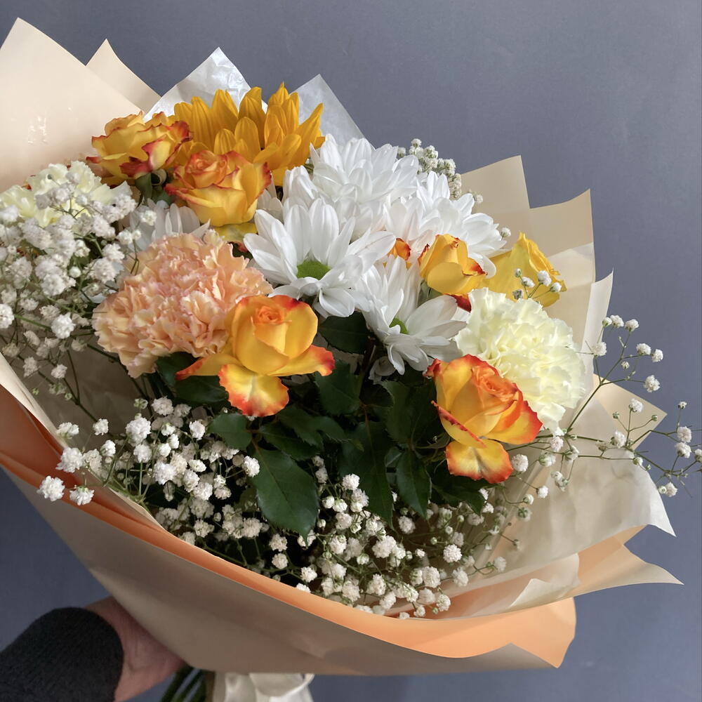 Букет с подсолнухом