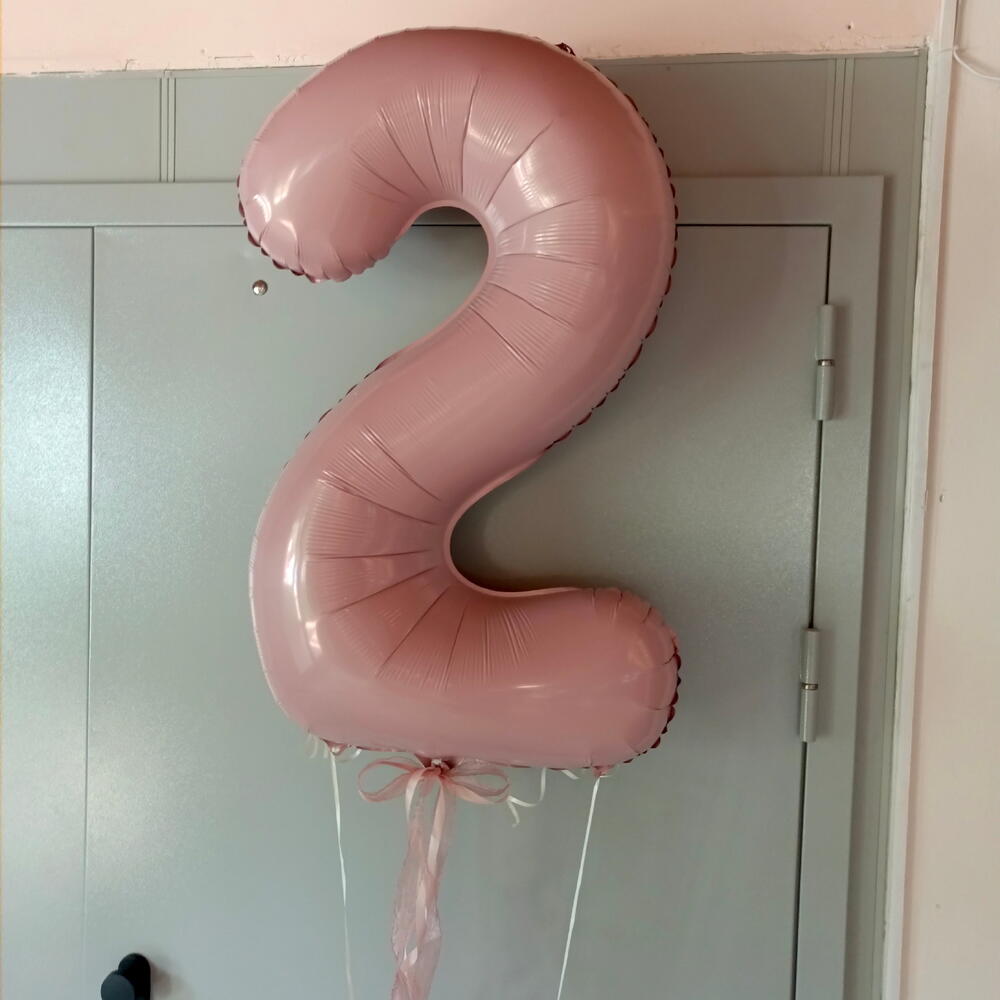 Цифра 2, пыльная роза