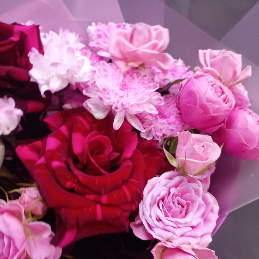 Букет с розами 🌹🌸