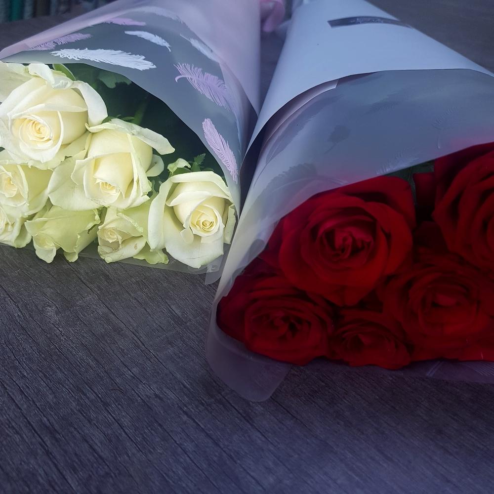 Акция!!! Букет из 7 белых или красных роз