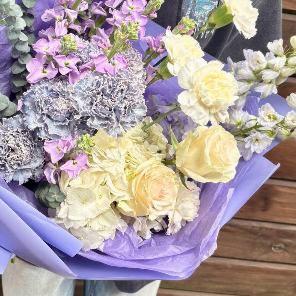Bouquet of flowers [211]