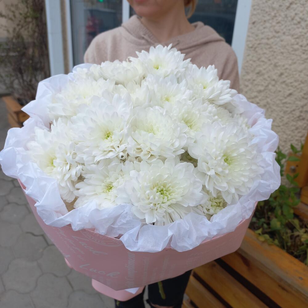 Букет из кустовых хризантем "Воздушное облако"