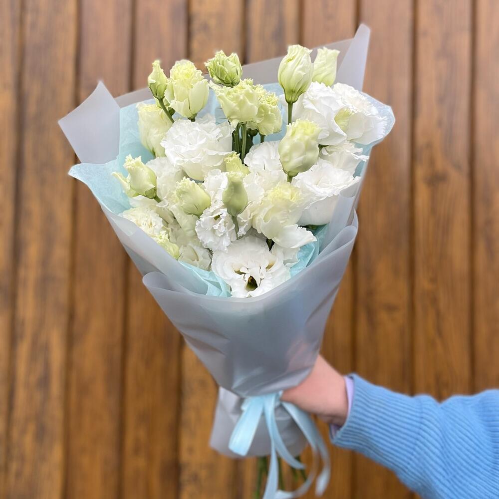 Кулек с лизиантусами