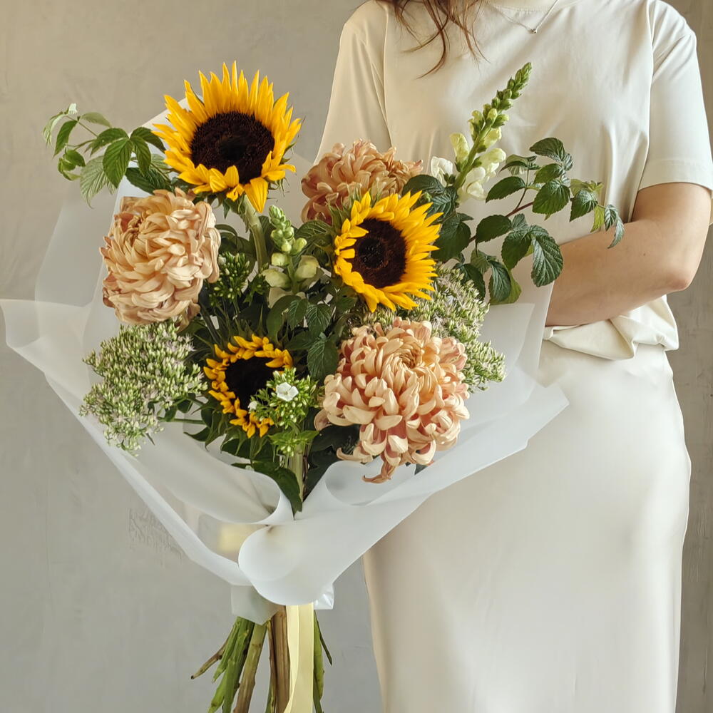 Букет с подсолнухами и хризантемой бигуди Осенний🌻