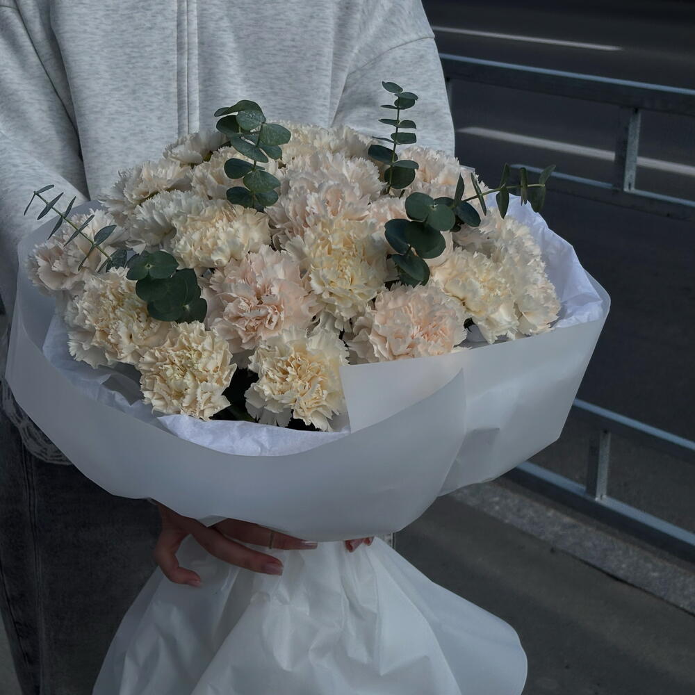 Букет из персиковых диантусов (размер L)