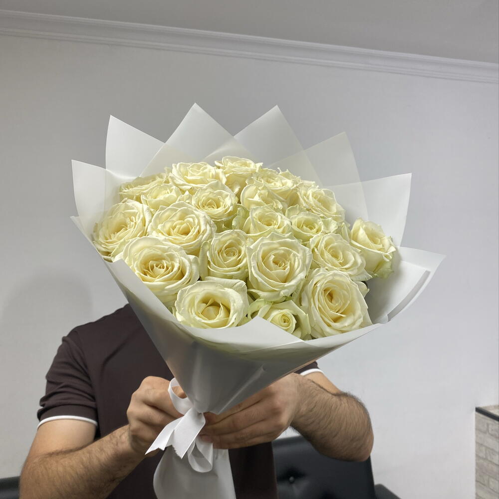 Белые розы 25шт🌹🌹🌹