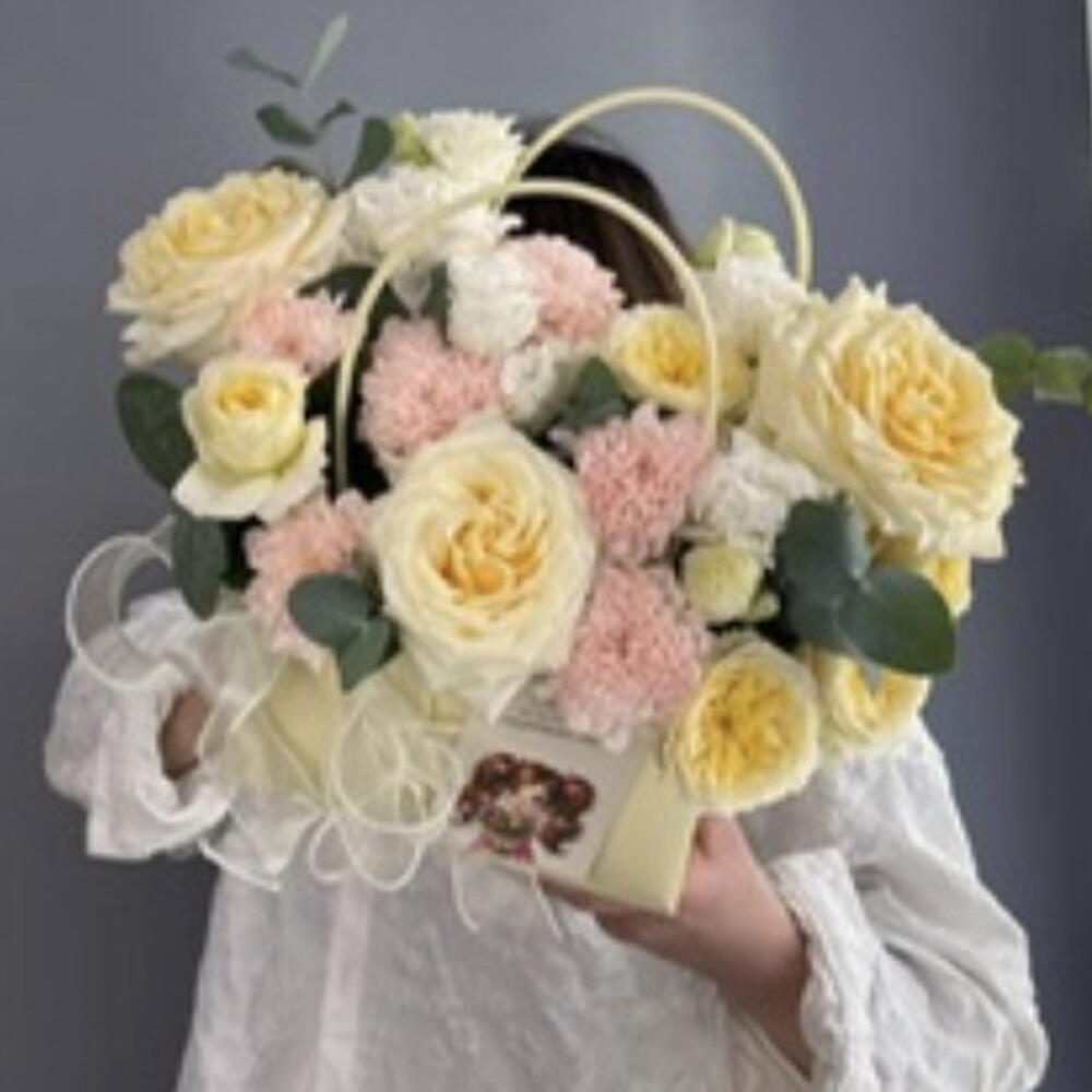 Композиция нежная 💛 пионовидная Роза 💛💛💛 Роза кустовая пионовидная 🌸 эвкалипт 🌿