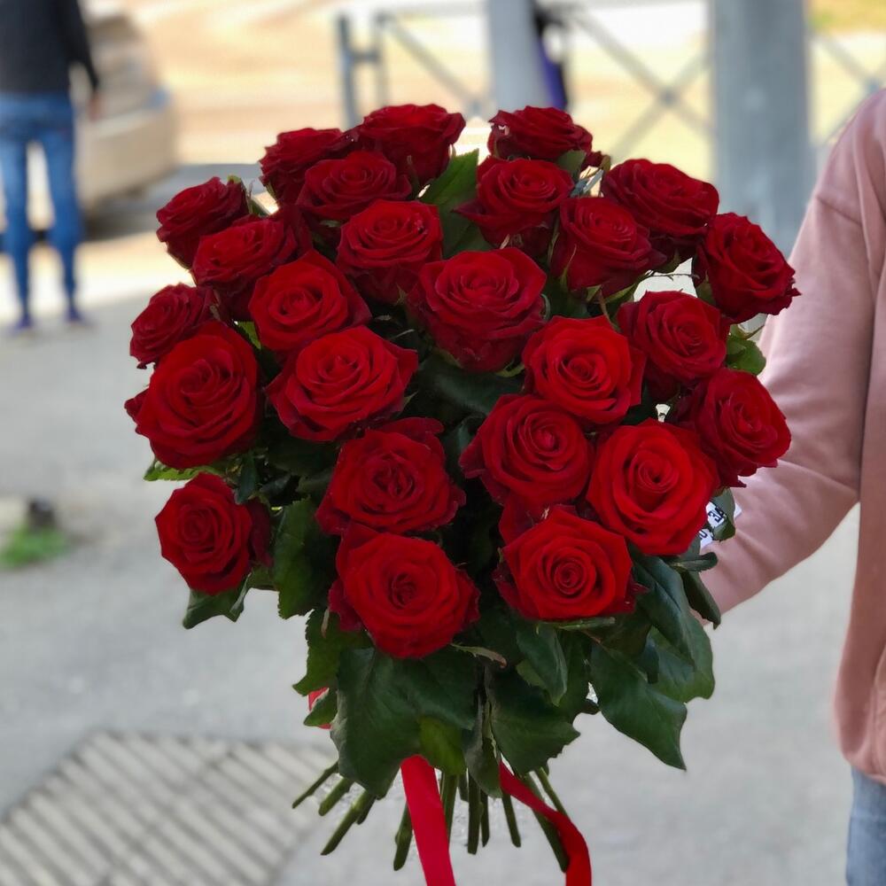 25 роз