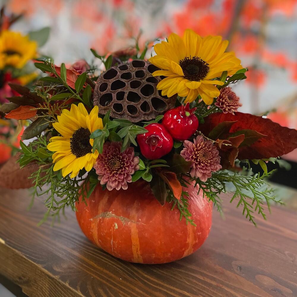 Mini pumpkin with flowers
