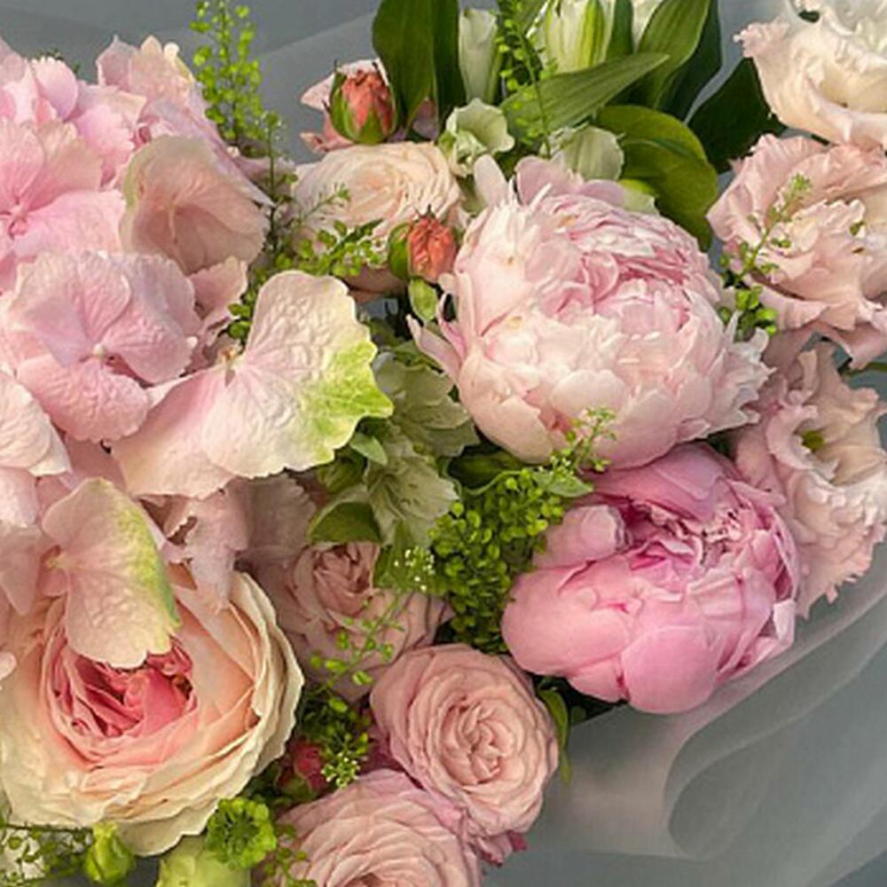 Сборный букет Pink Garden М