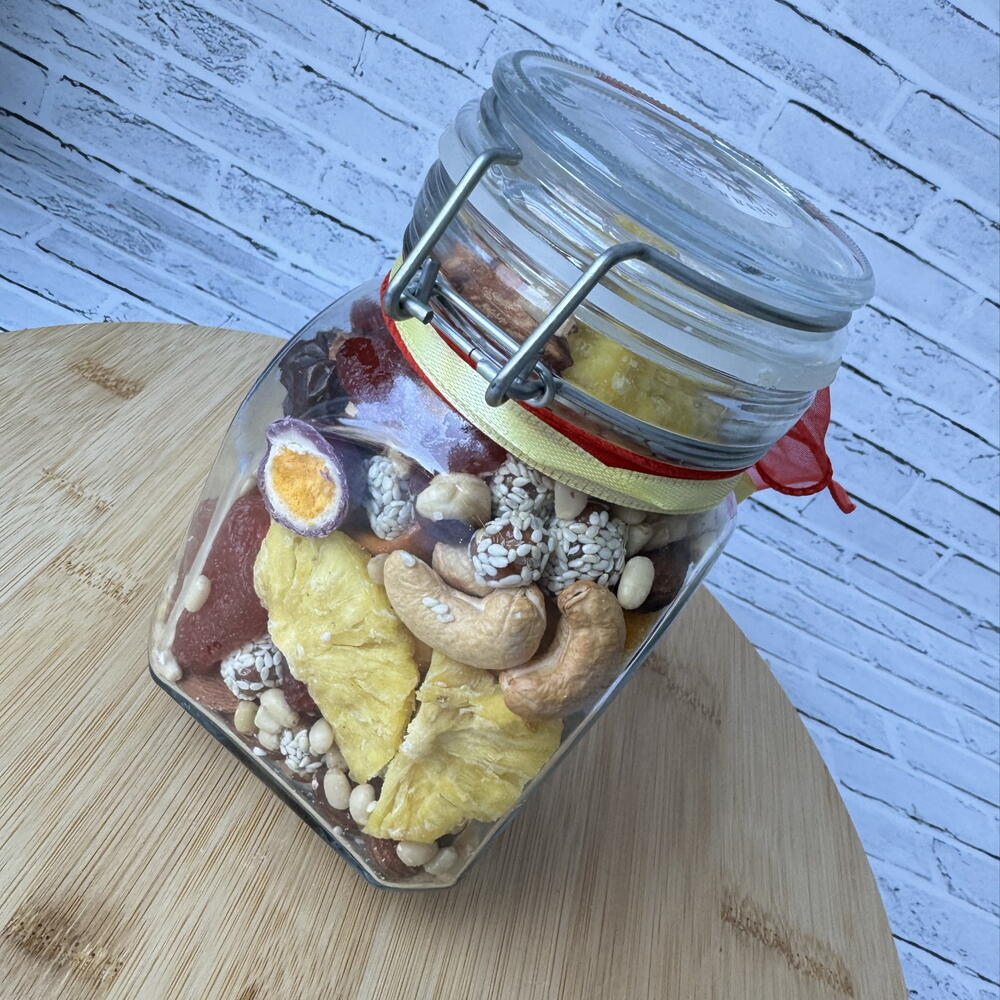 Подарок Баночка с вкусняшками