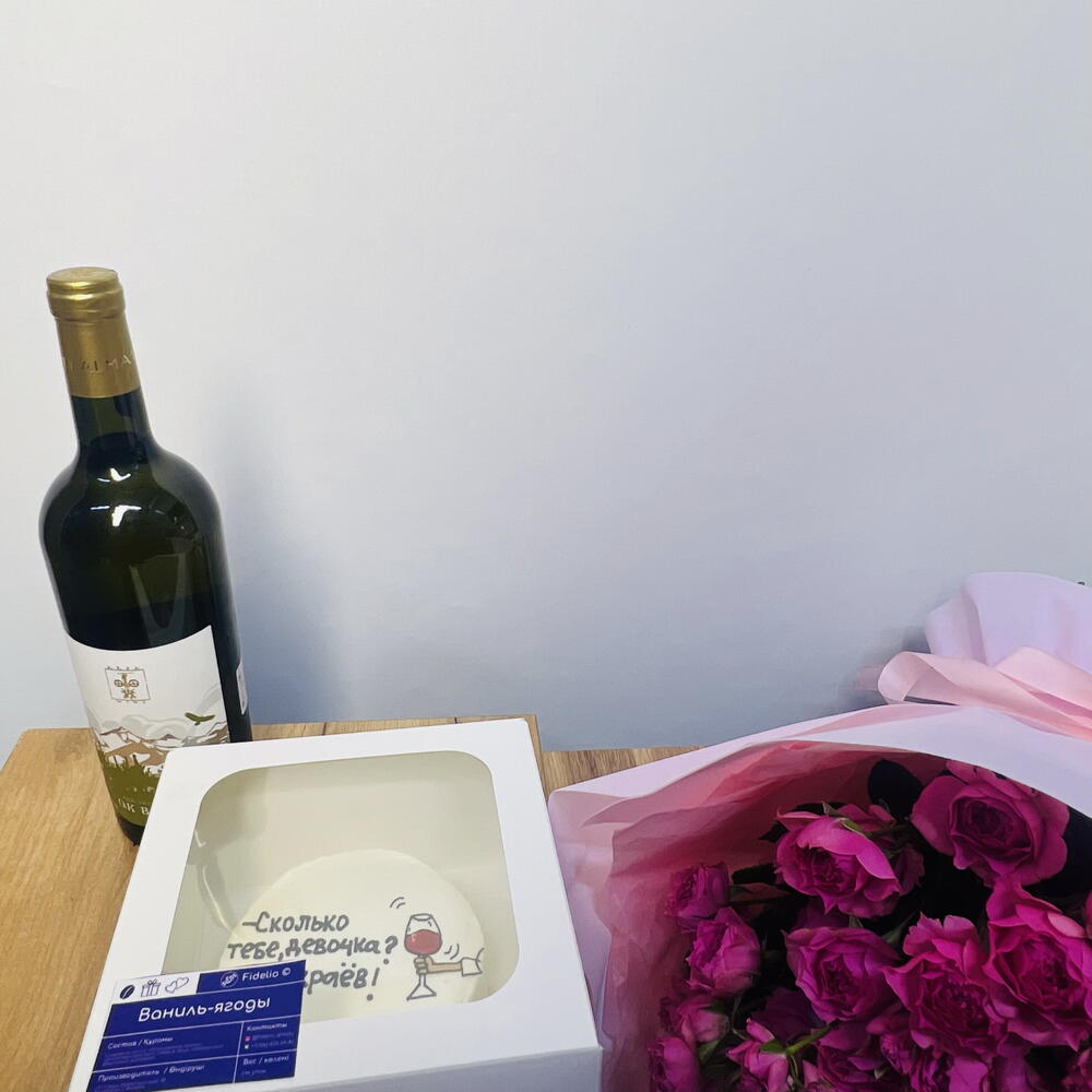 Бенто - торт и пионовидные розы🌹