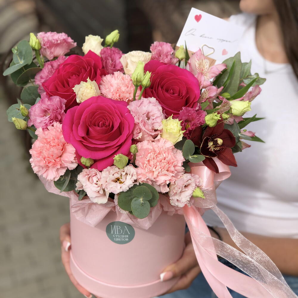 Яркий букет с ароматной розой Пинк Флойд и орхидеей🌸