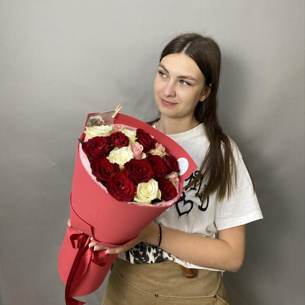 Букет-комплимент с кенийскими розами