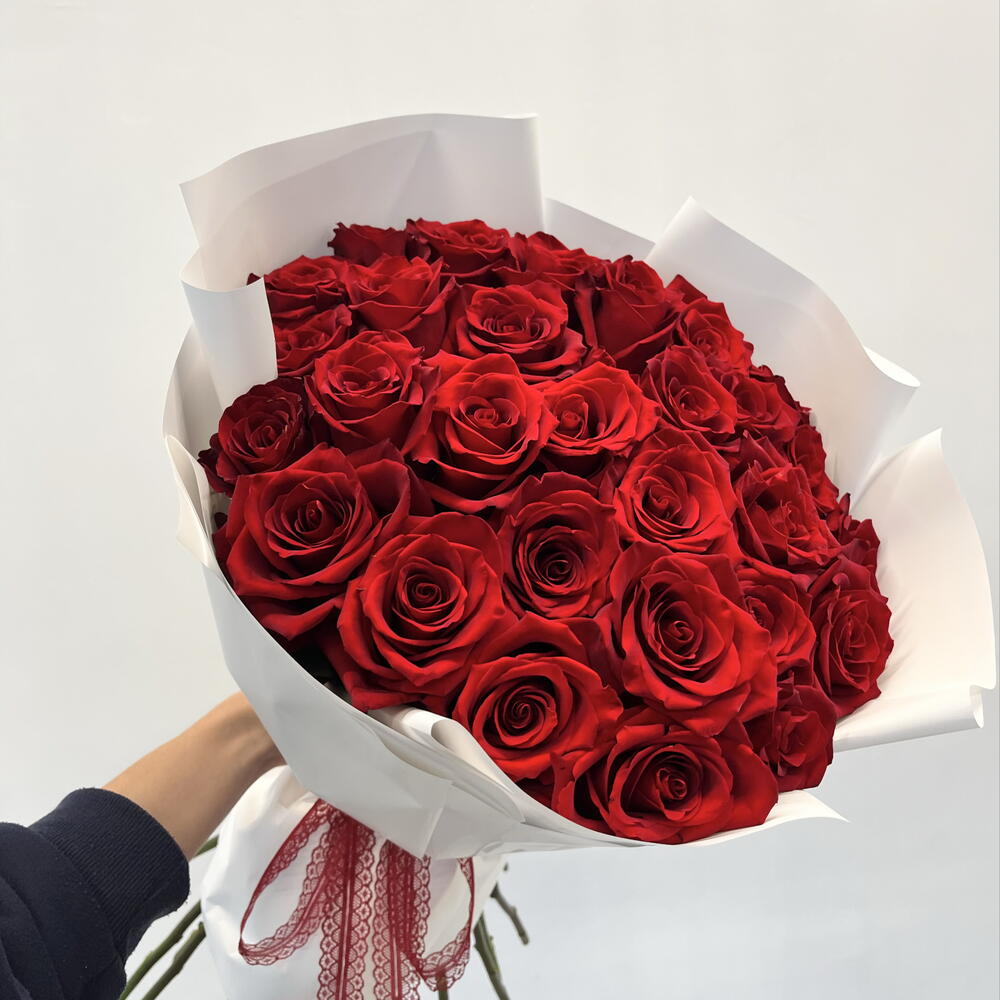 Букет из красных роз 31шт