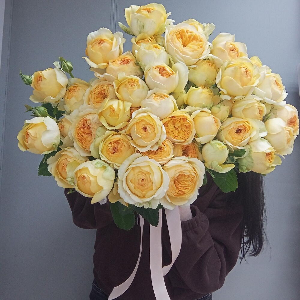 Кустовые розы💛