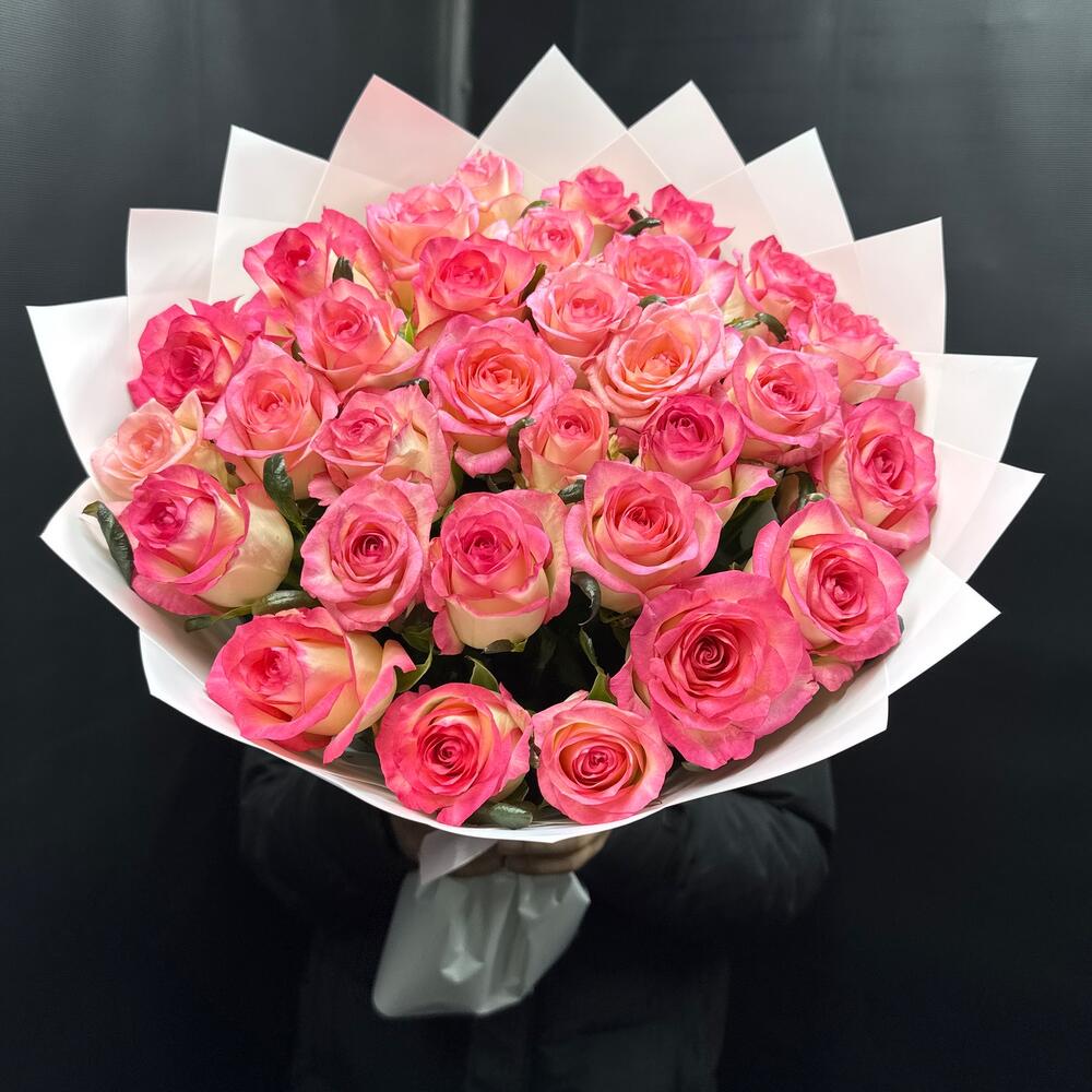 Розовые розы 31шт