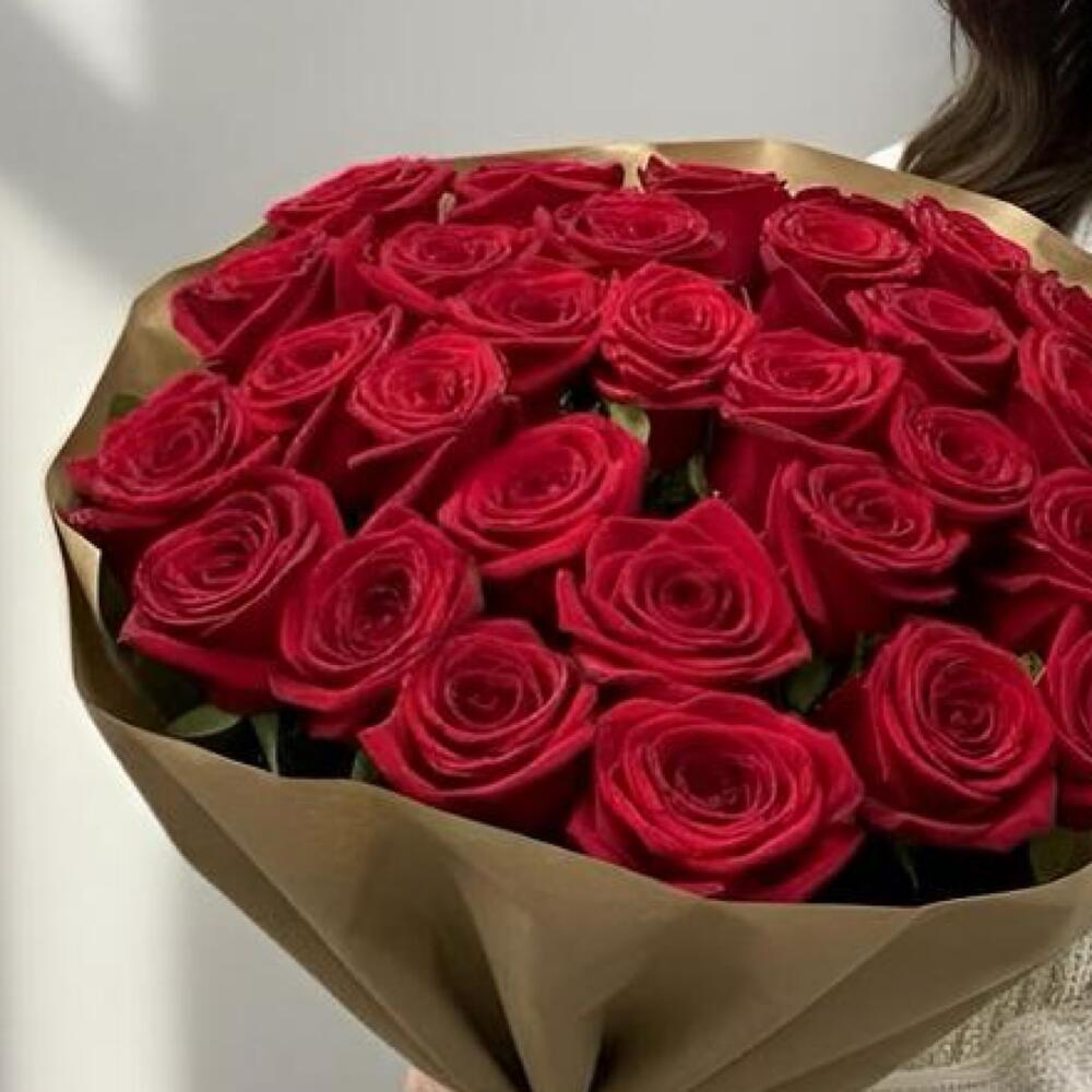 Моно букет из алой розы > Любовь в каждом лепестке️️️😘>