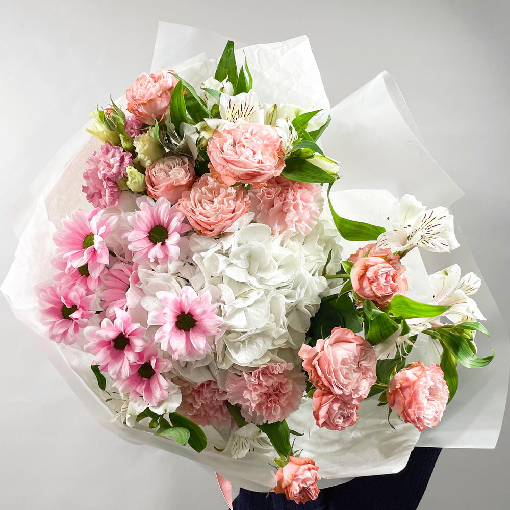 Bouquet with hydrangea