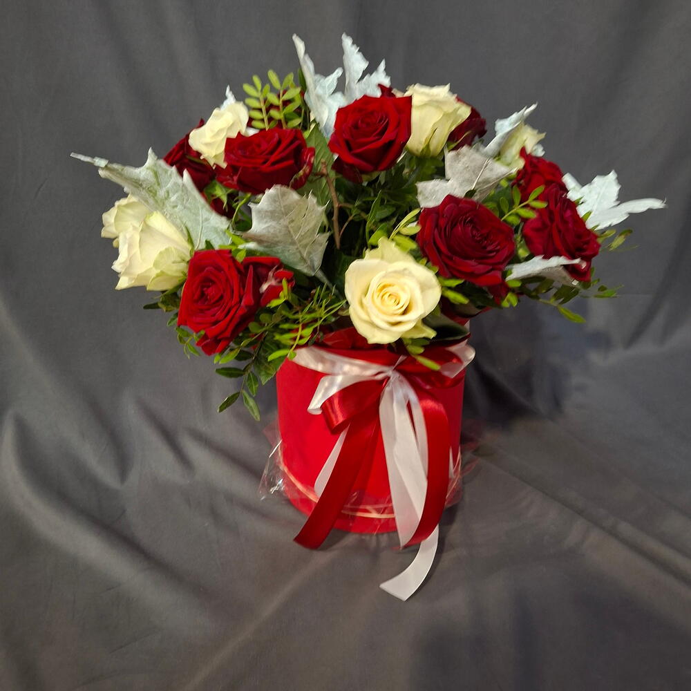 Коробка с 25  розами микс