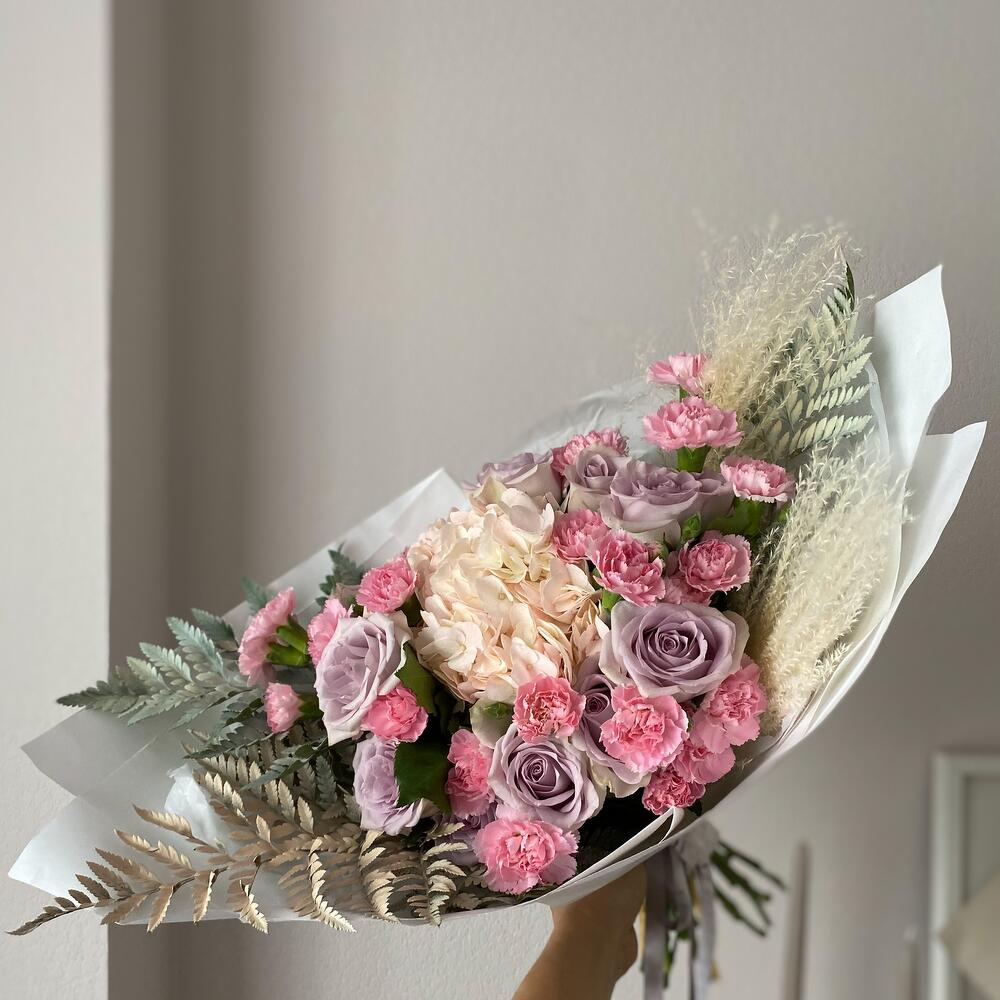 модные букеты. цветы букет 2024. букеты 2024 года. букеты 2024. букеты 2024.