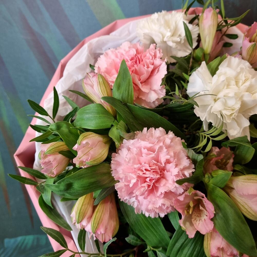 Букет Кругляш, Цветы и подарки в Казани, купить по цене 1550 RUB ...