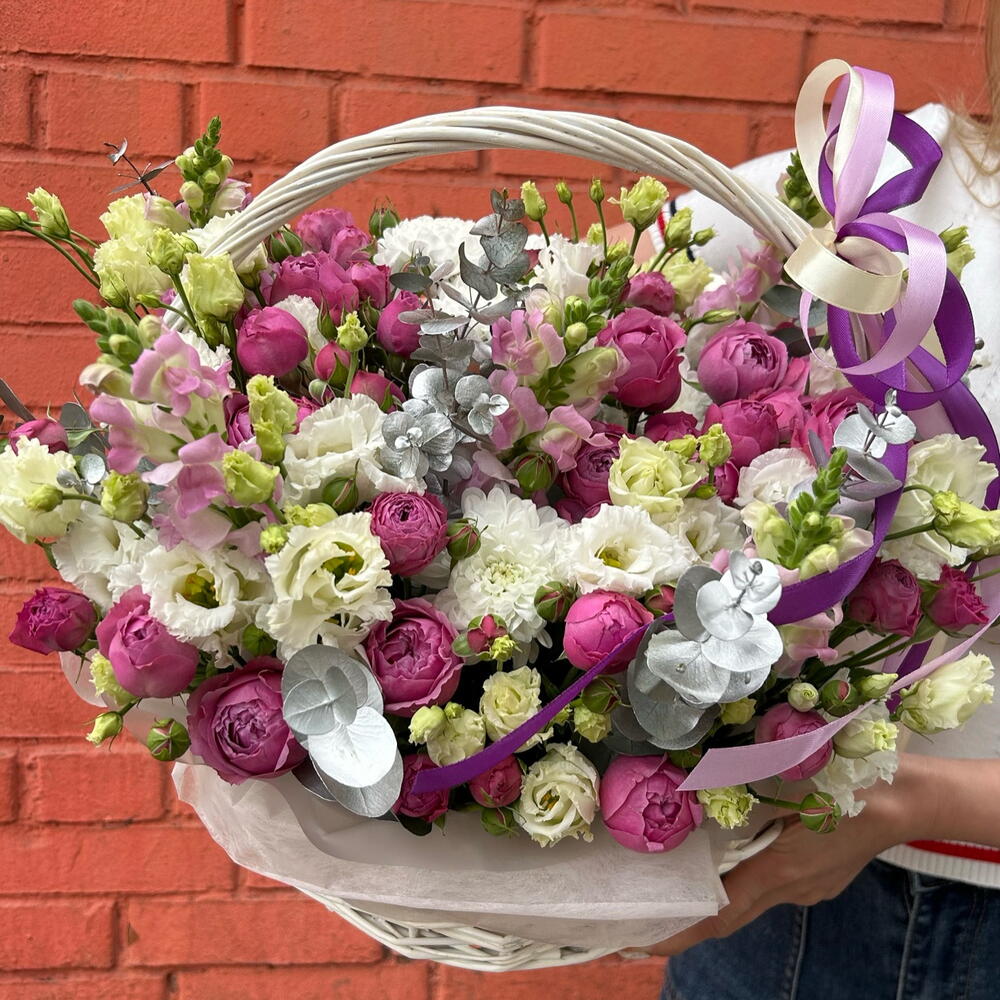 Эксклюзивная корзина из пионовидных роз , дустом , хризантем 🌸🎀💐