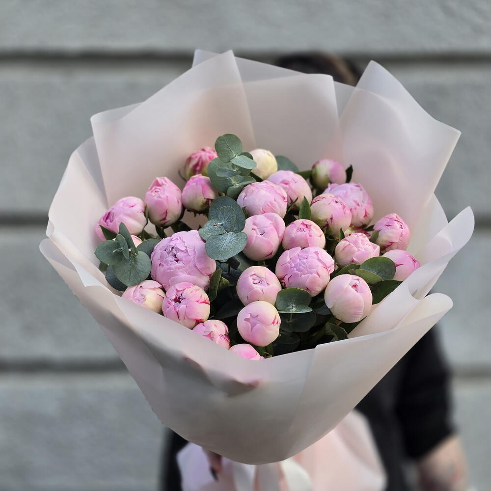 25 пионов