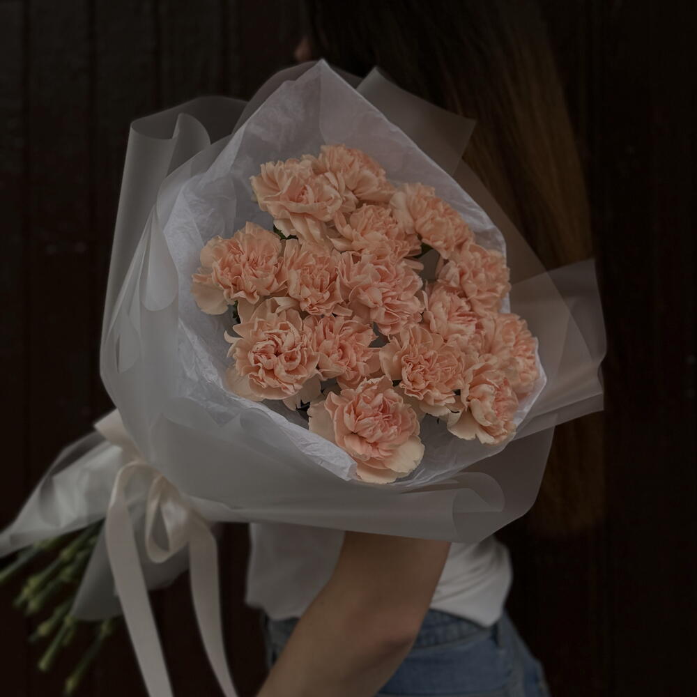 Букет персиковых гвоздик 15 шт