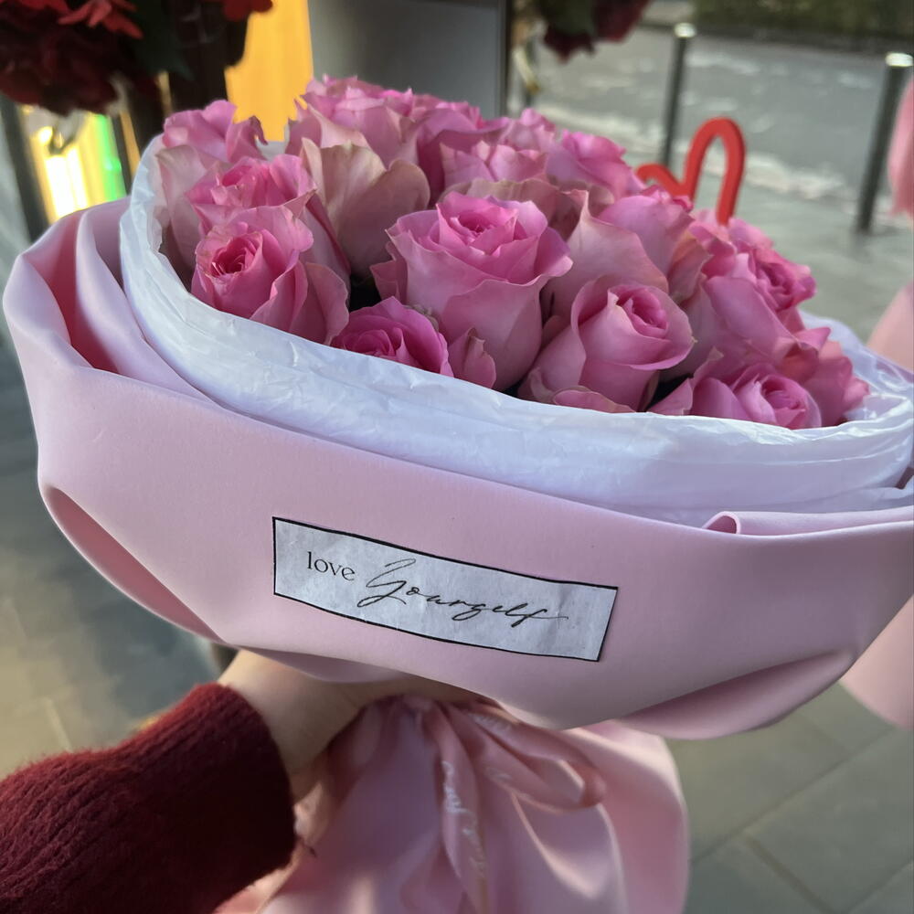 Букет розовых роз🩷