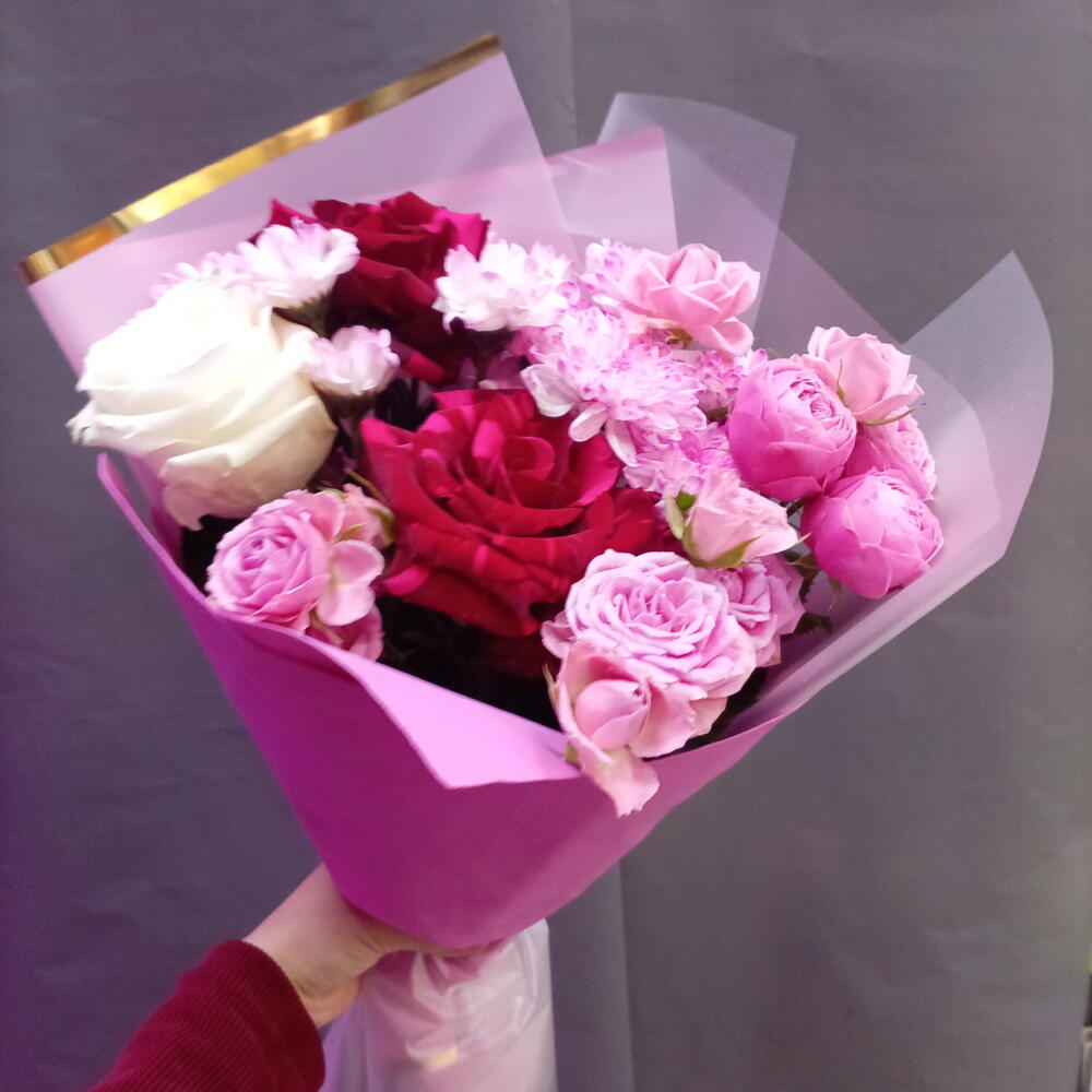 Букет с розами 🌹🌸