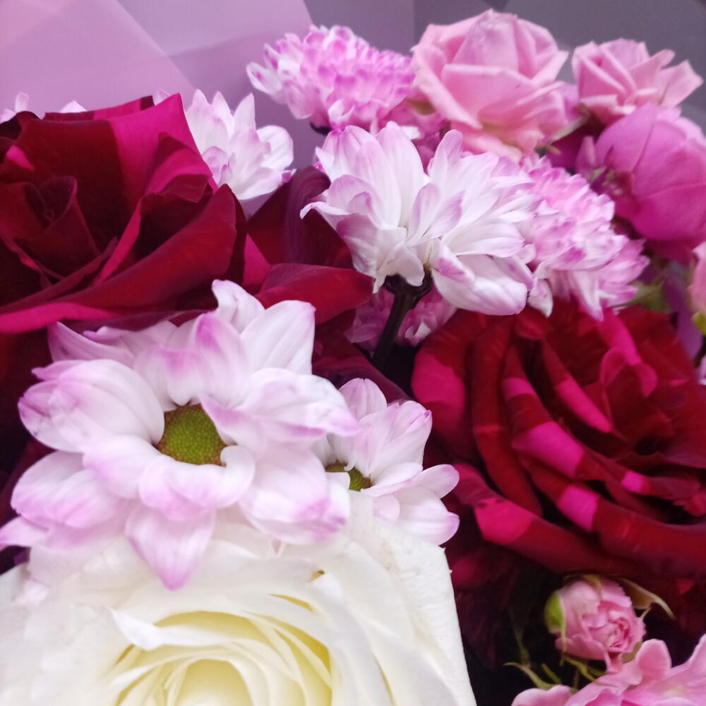 Букет с розами 🌹🌸