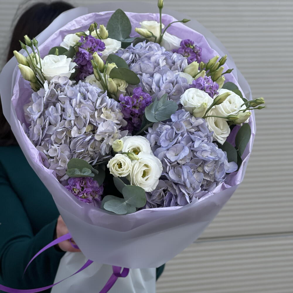 Букет с гортензией 💜