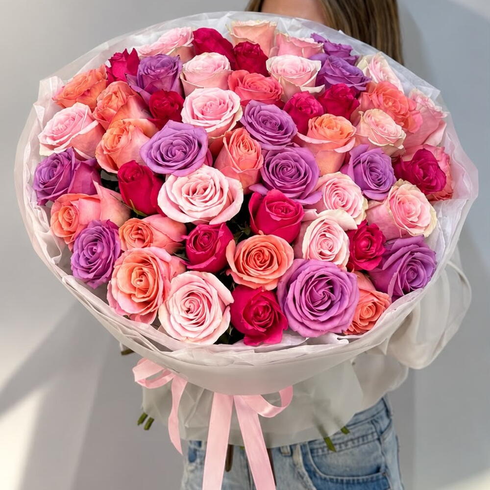 Bouquet of 51 mixed roses 50 cm