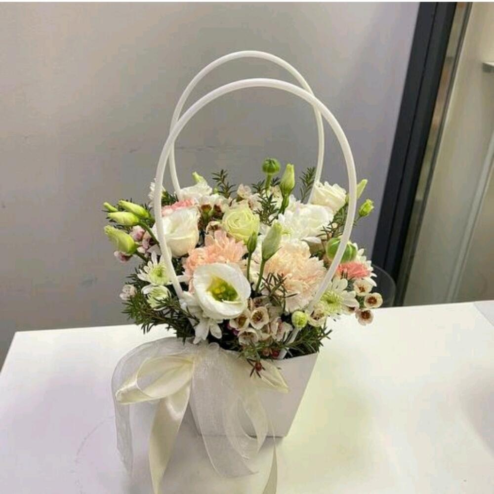 Цветы в коробке