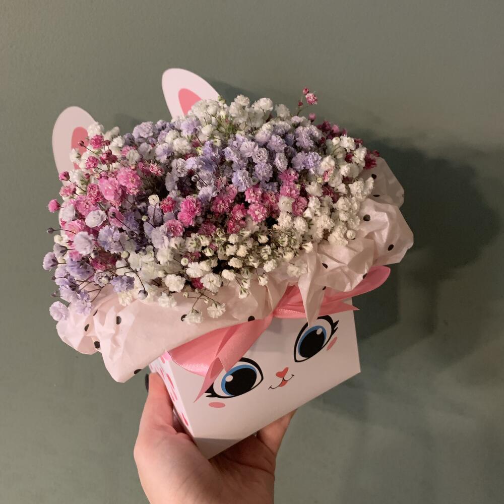 Цветы в коробке