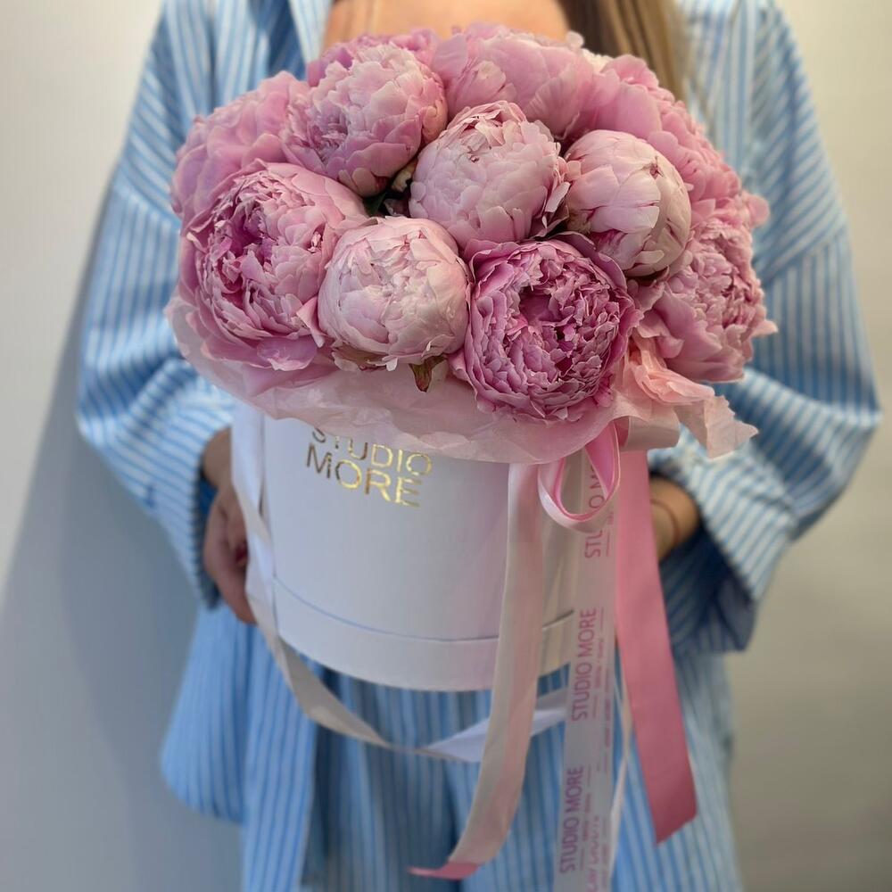 Пион Сара Бернар в коробке 🌸