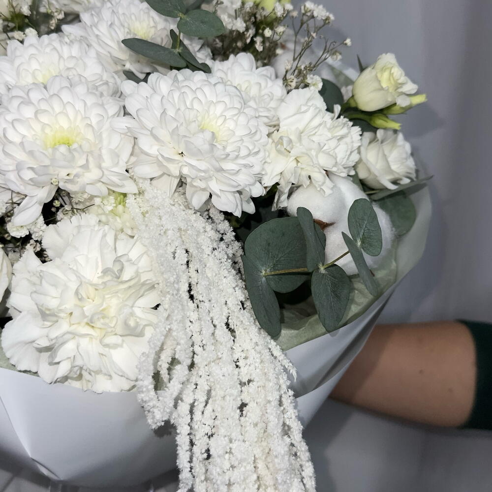 Bouquet of chrysanthemums, lisianthus, cotton and amaranthus with eucalyptus
