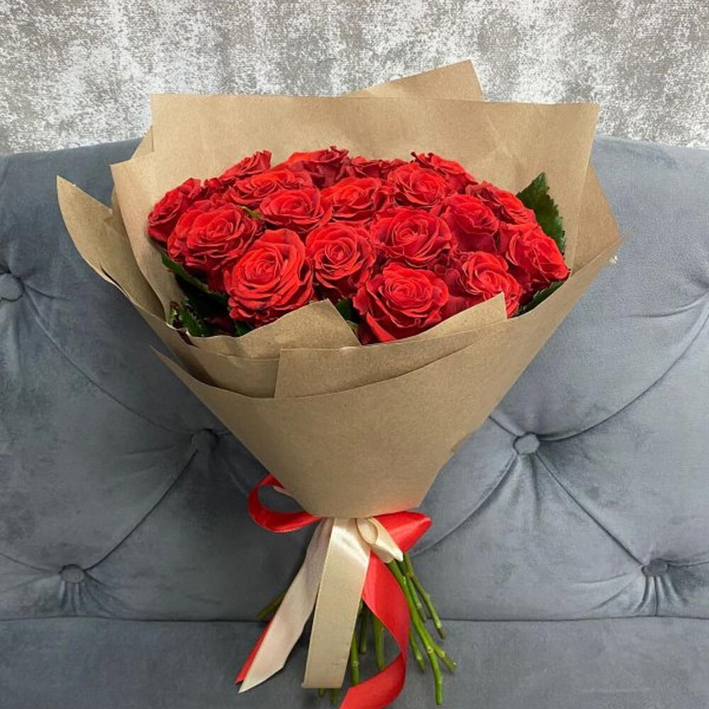 Букет из 19 ажурных роз