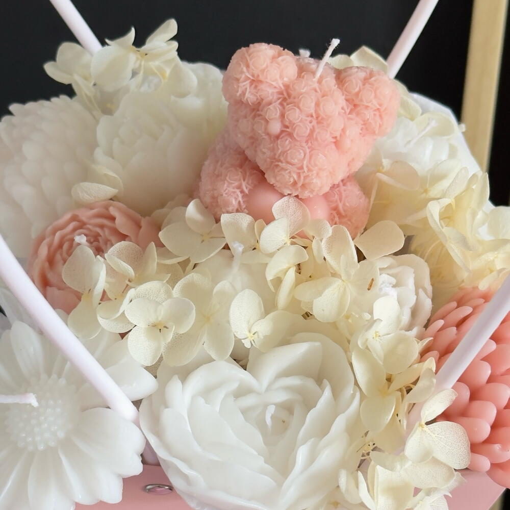 Букет из свечей и гортензии в сумочке 🌸