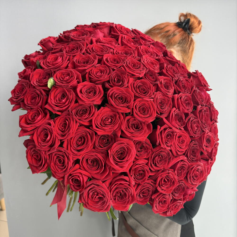 Моно букет с эфектом  101 🌹 Ред Наоме